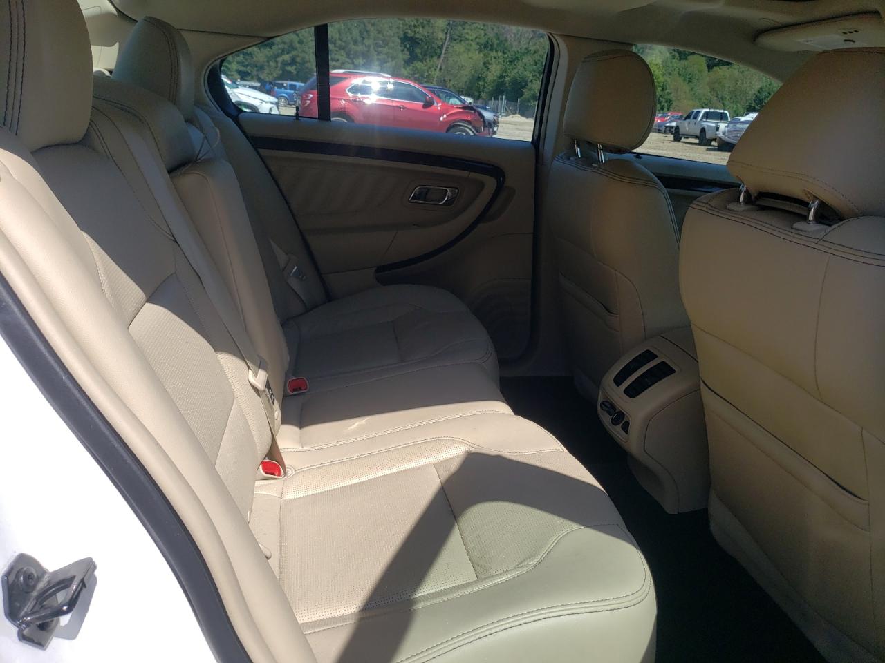 2015 Ford Taurus Limited VIN: 1FAHP2F85FG208761 Lot: 81476175