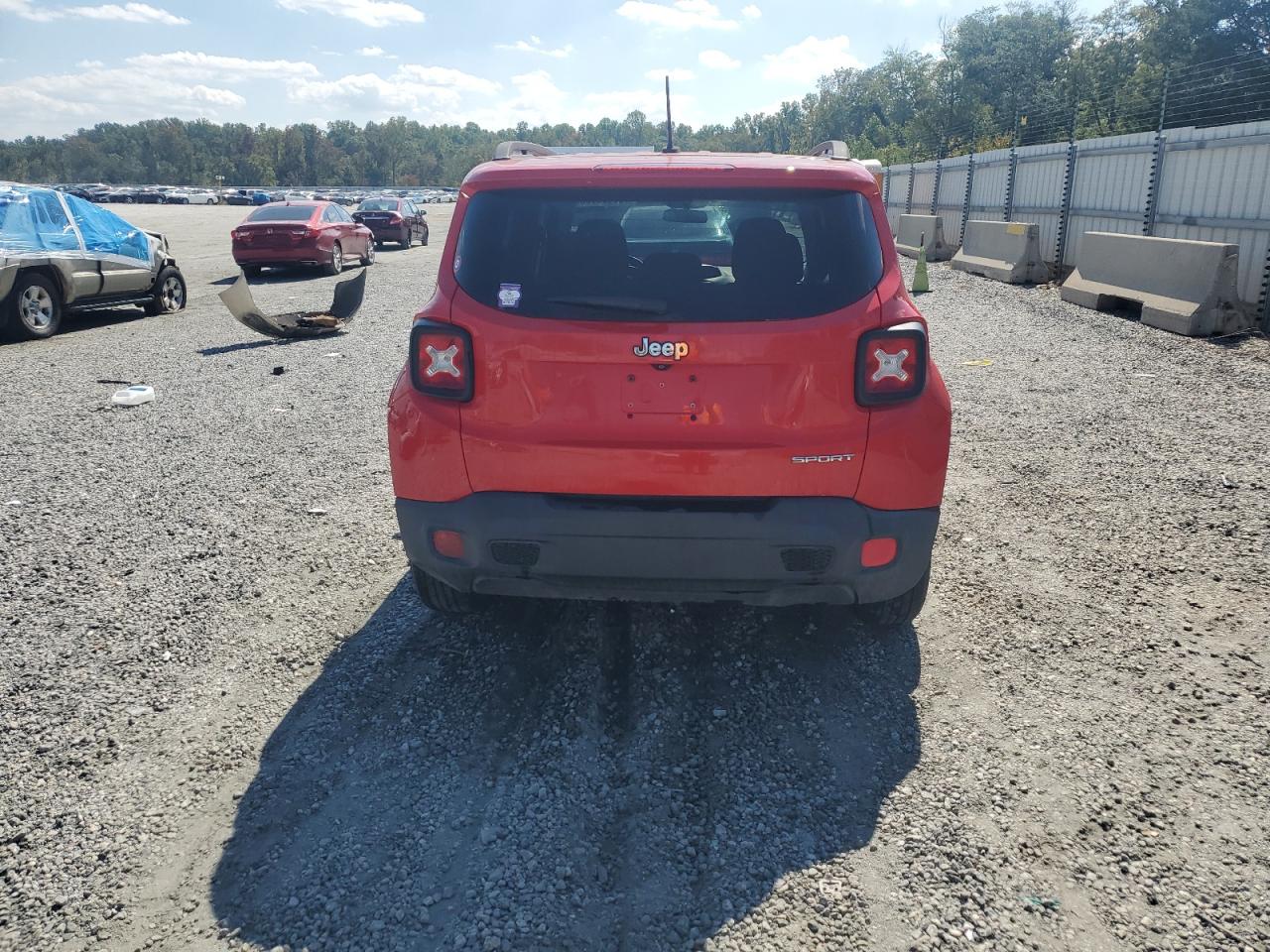2016 Jeep Renegade Sport VIN: ZACCJAAW5GPD60825 Lot: 80635895