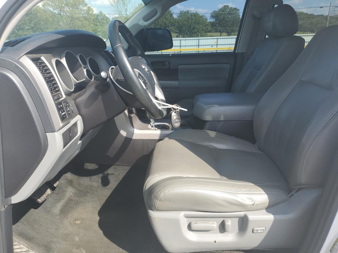 2016 Toyota Sequoia Sr5 VIN: 5TDBW5G12GS133305 Lot: 81165475