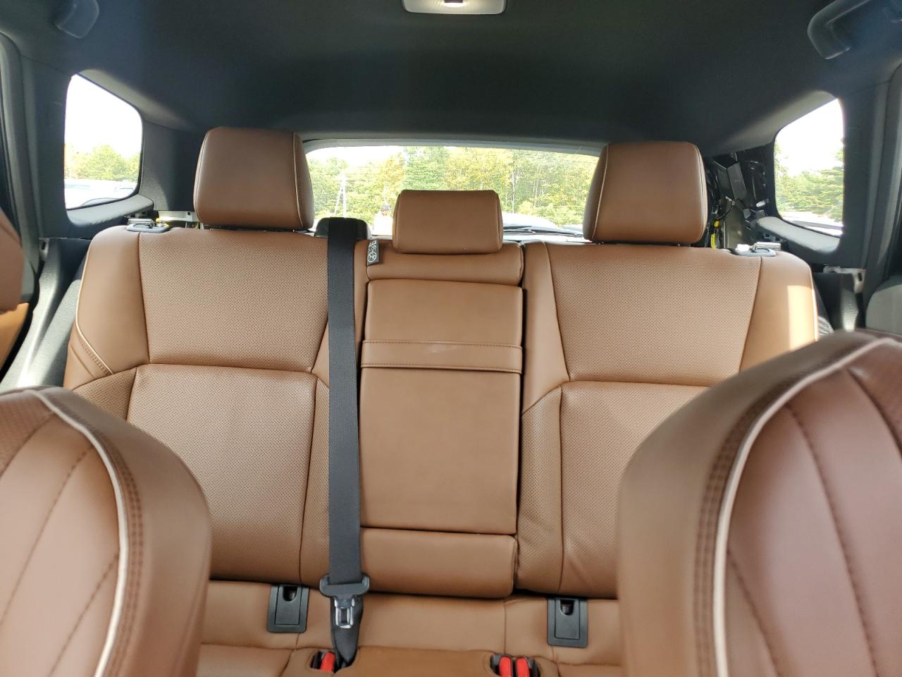 2025 Toyota Crown Signia Xle VIN: JTDACAAJ1S3019554 Lot: 84608525