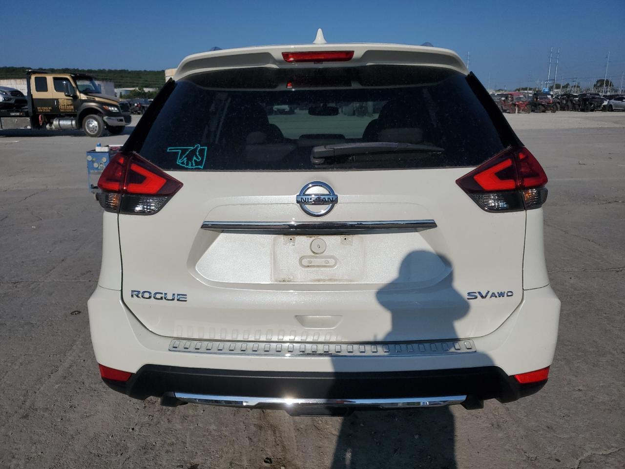 2017 Nissan Rogue Sv VIN: 5N1AT2MV8HC788724 Lot: 72102275