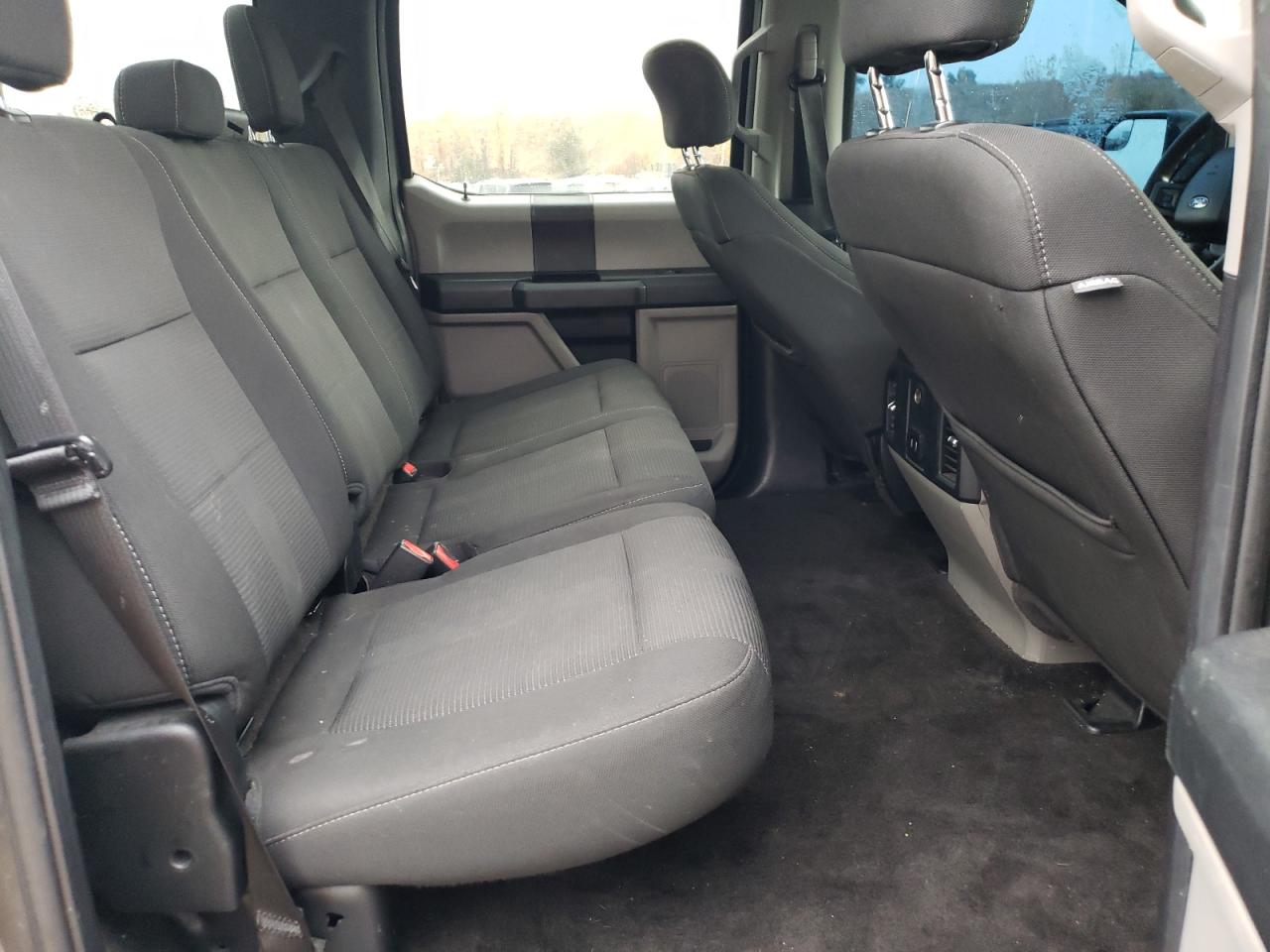 2017 Ford F-150 - Image 10