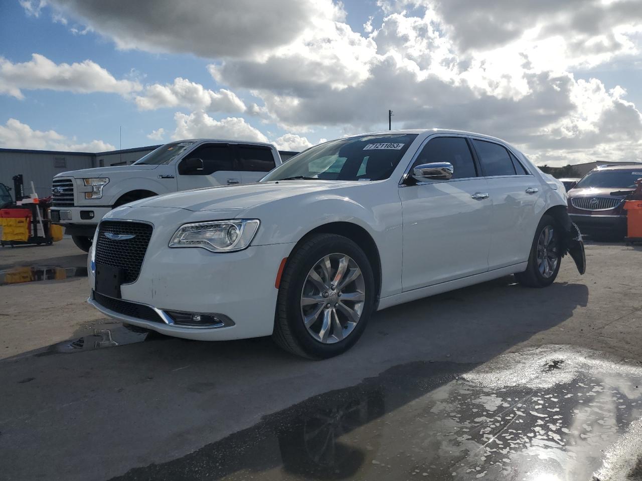 2019 Chrysler 300 Limited VIN: 2C3CCAKG6KH578031 Lot: 71211053