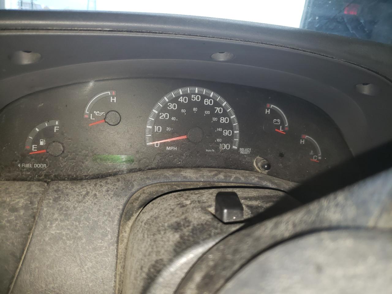 2000 Ford F150 VIN: 2FTZF1721YCA02251 Lot: 72402063