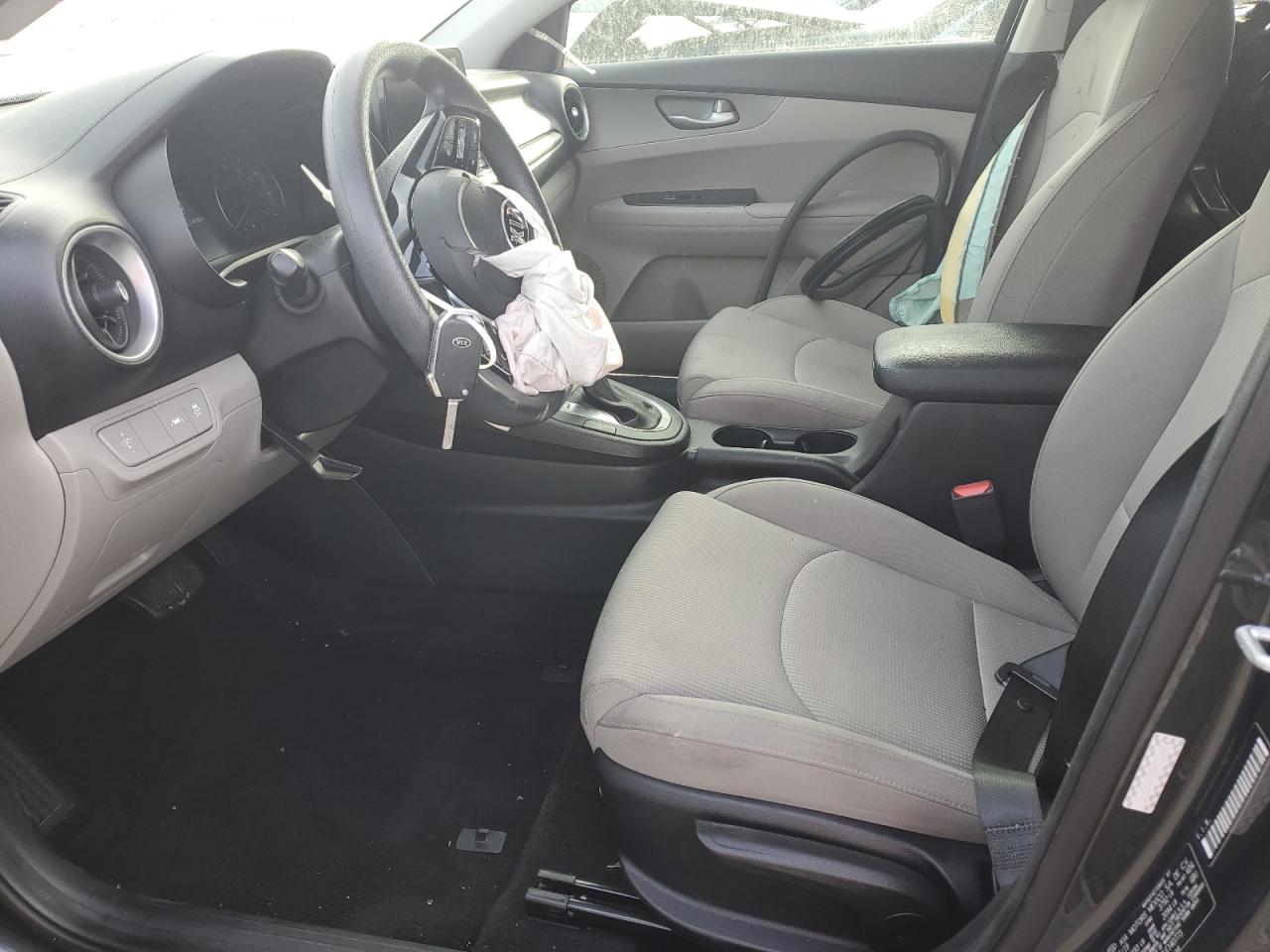 2020 Kia Forte - Image 7