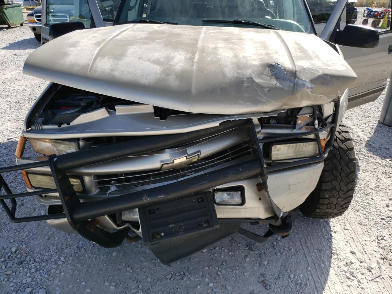 2000 Chevrolet Tahoe K1500 VIN: 1GNEK13R3YR184395 Lot: 80135653