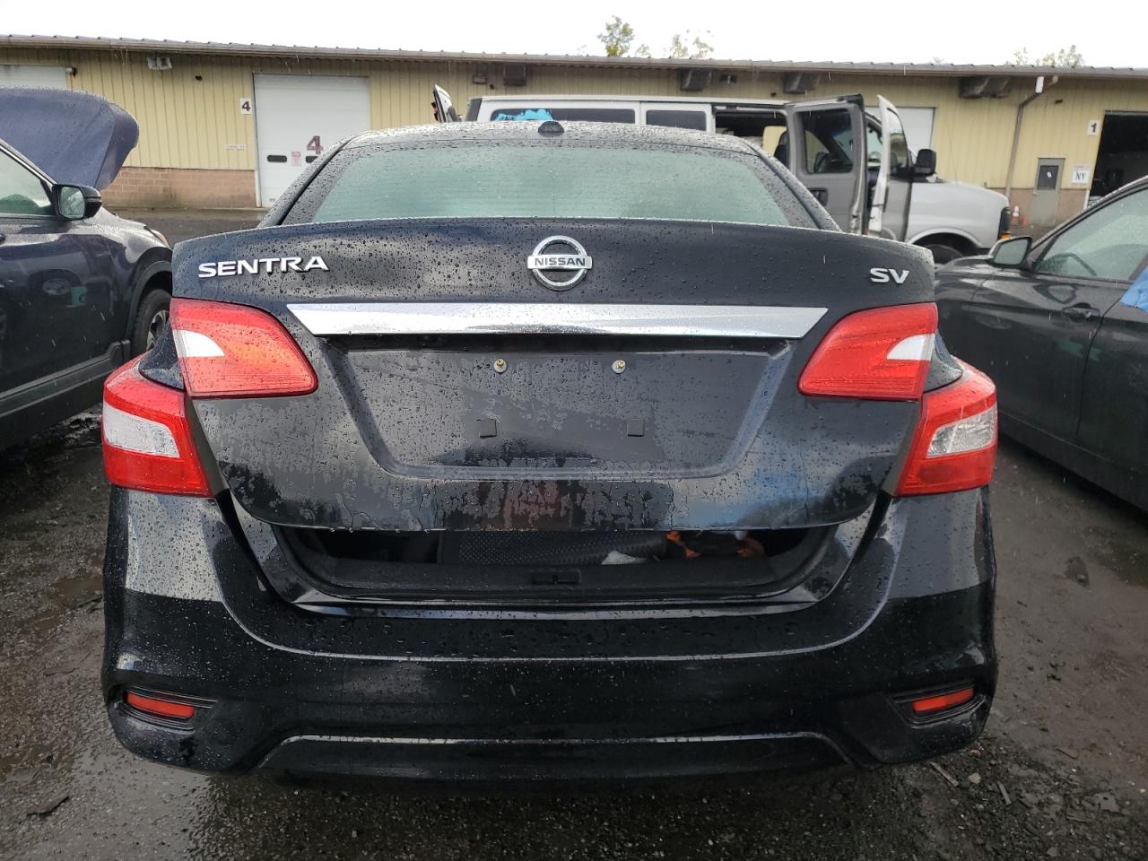 3N1AB7AP8JY346407 2018 Nissan Sentra S