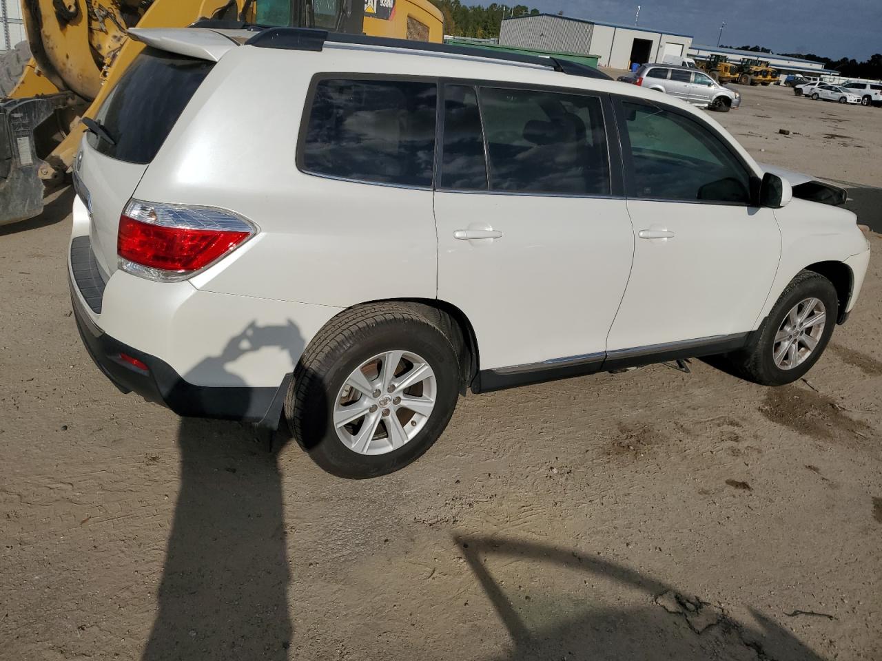 2013 Toyota Highlander Base VIN: 5TDZK3EH6DS111902 Lot: 72780103