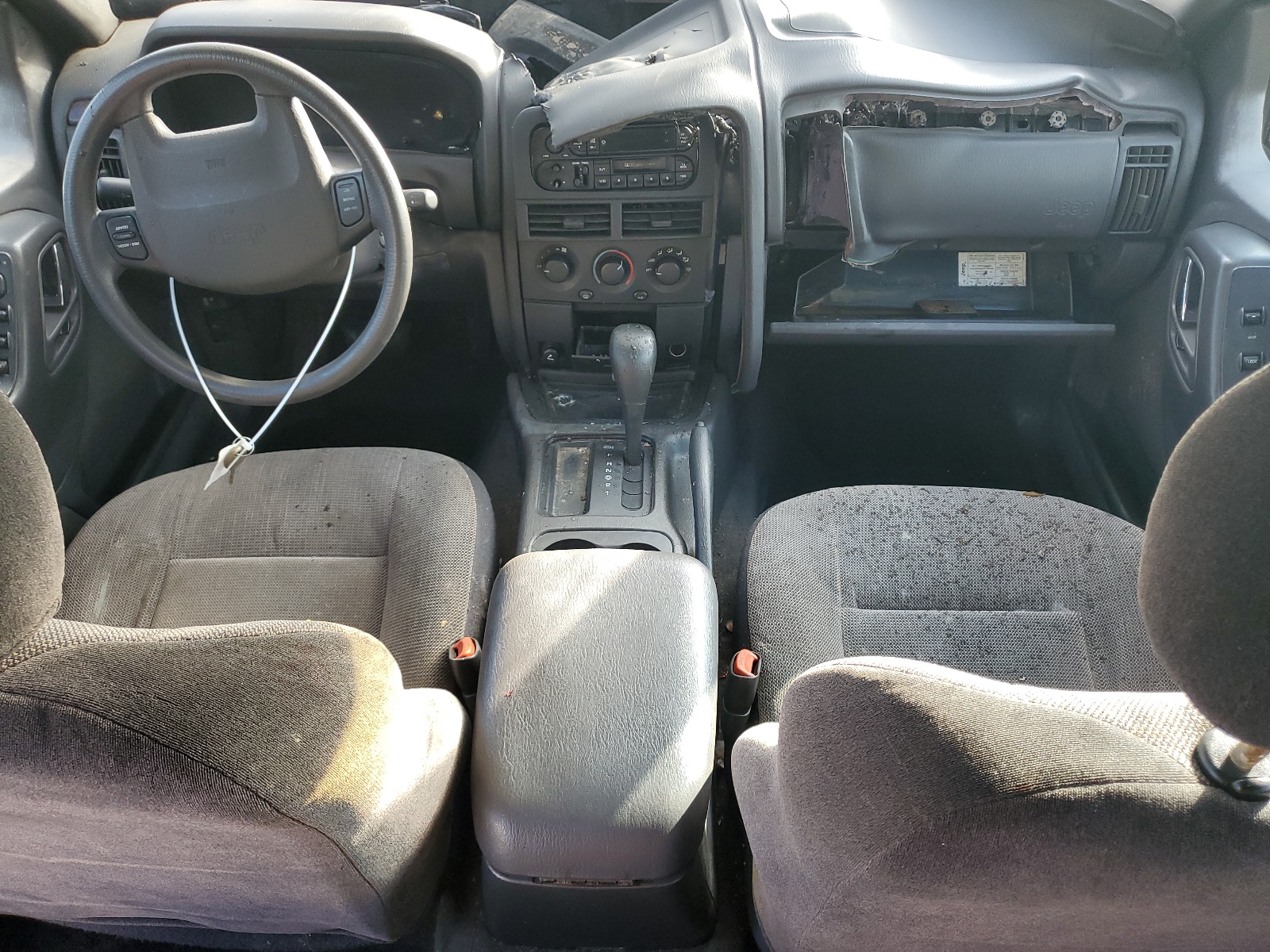 1J4G248S9YC201437 2000 Jeep Grand Cherokee Laredo