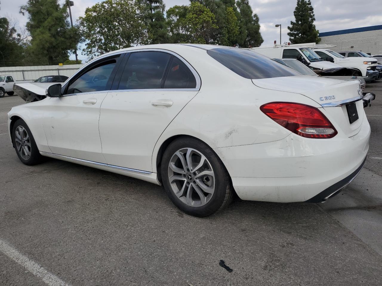 2018 Mercedes-Benz C 300 VIN: 55SWF4JB4JU273587 Lot: 72872413