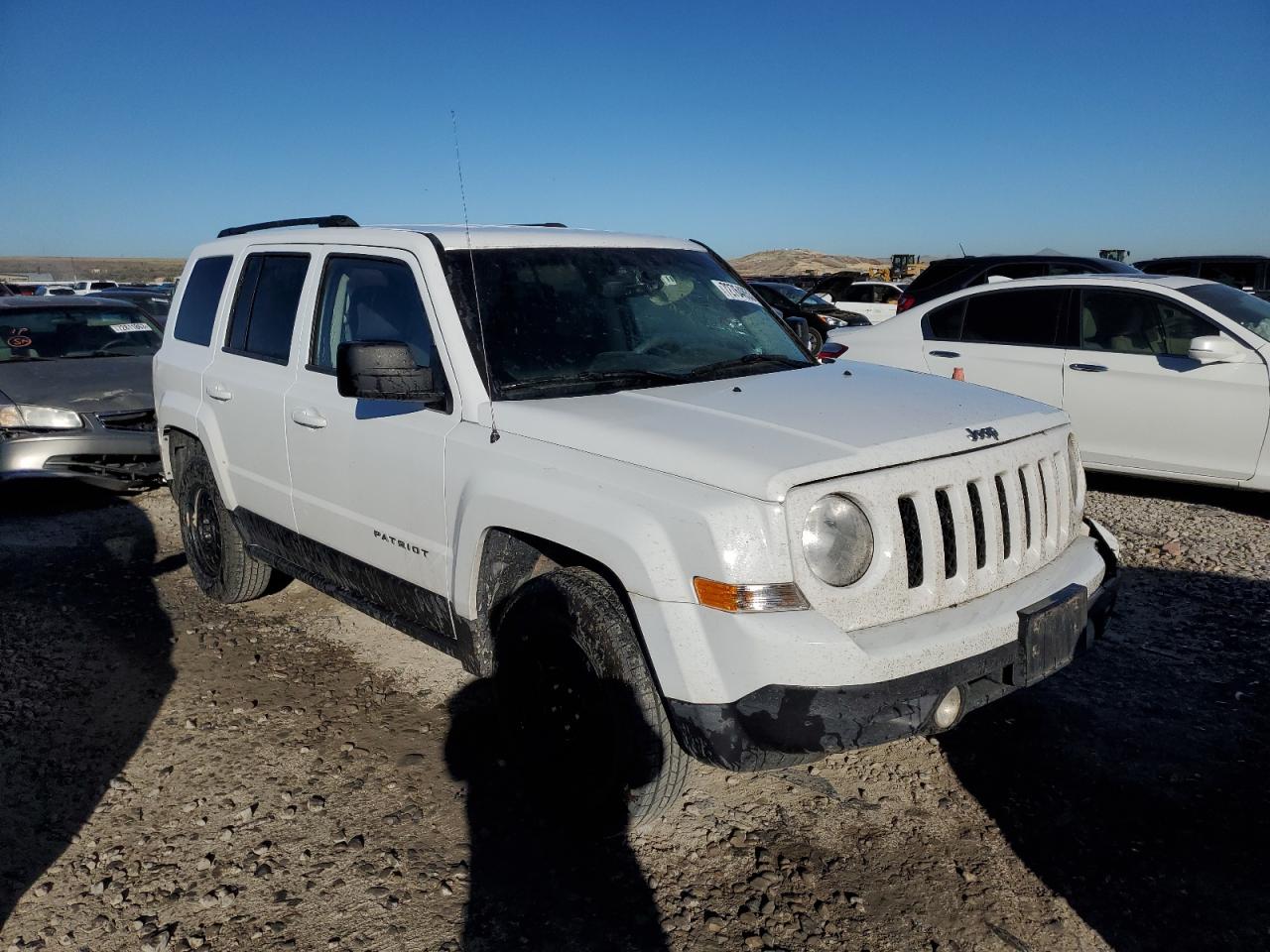 VIN 1C4NJRBB1ED796165 2014 JEEP PATRIOT no.4