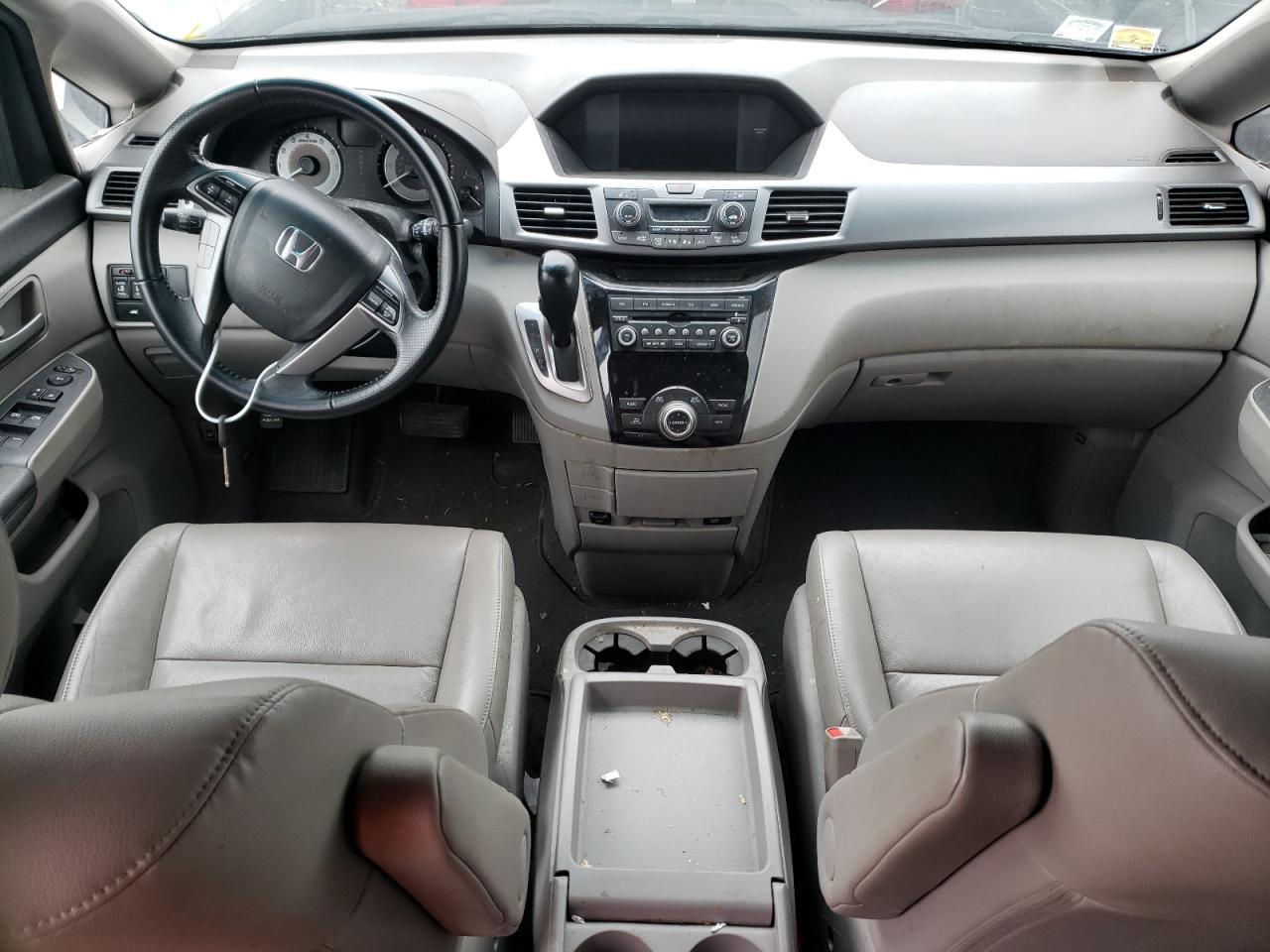 2012 Honda Odyssey - Image 8