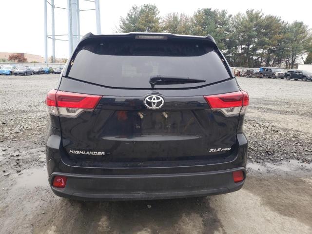  TOYOTA HIGHLANDER 2018 Чорний