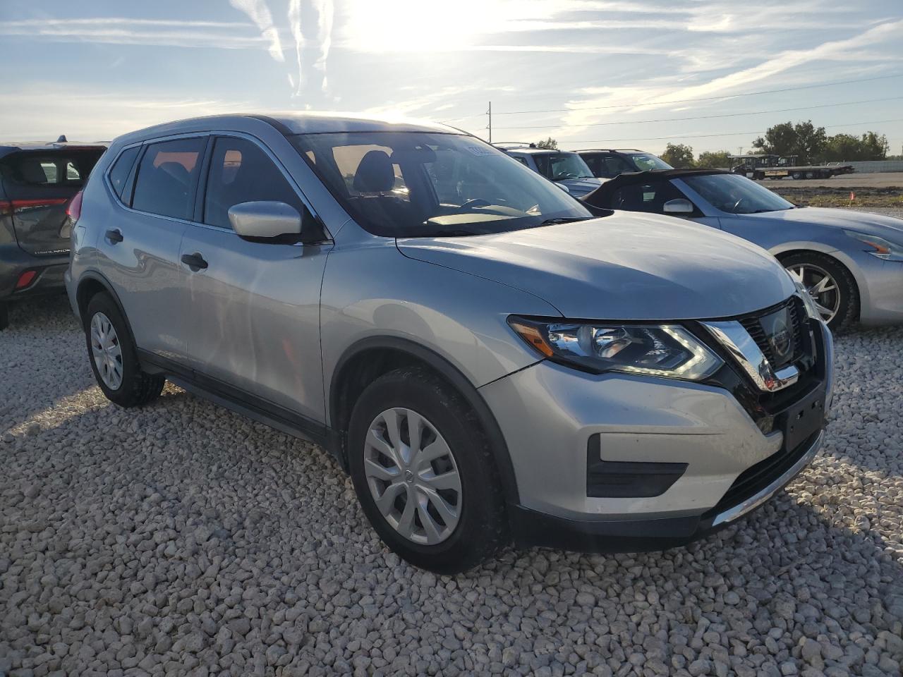 2017 Nissan Rogue S VIN: 5N1AT2MT5HC882042 Lot: 73328503