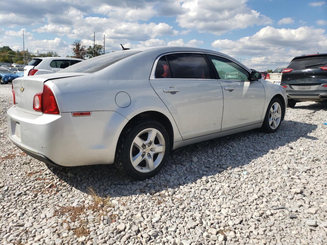 2011 Chevrolet Malibu - Image 3