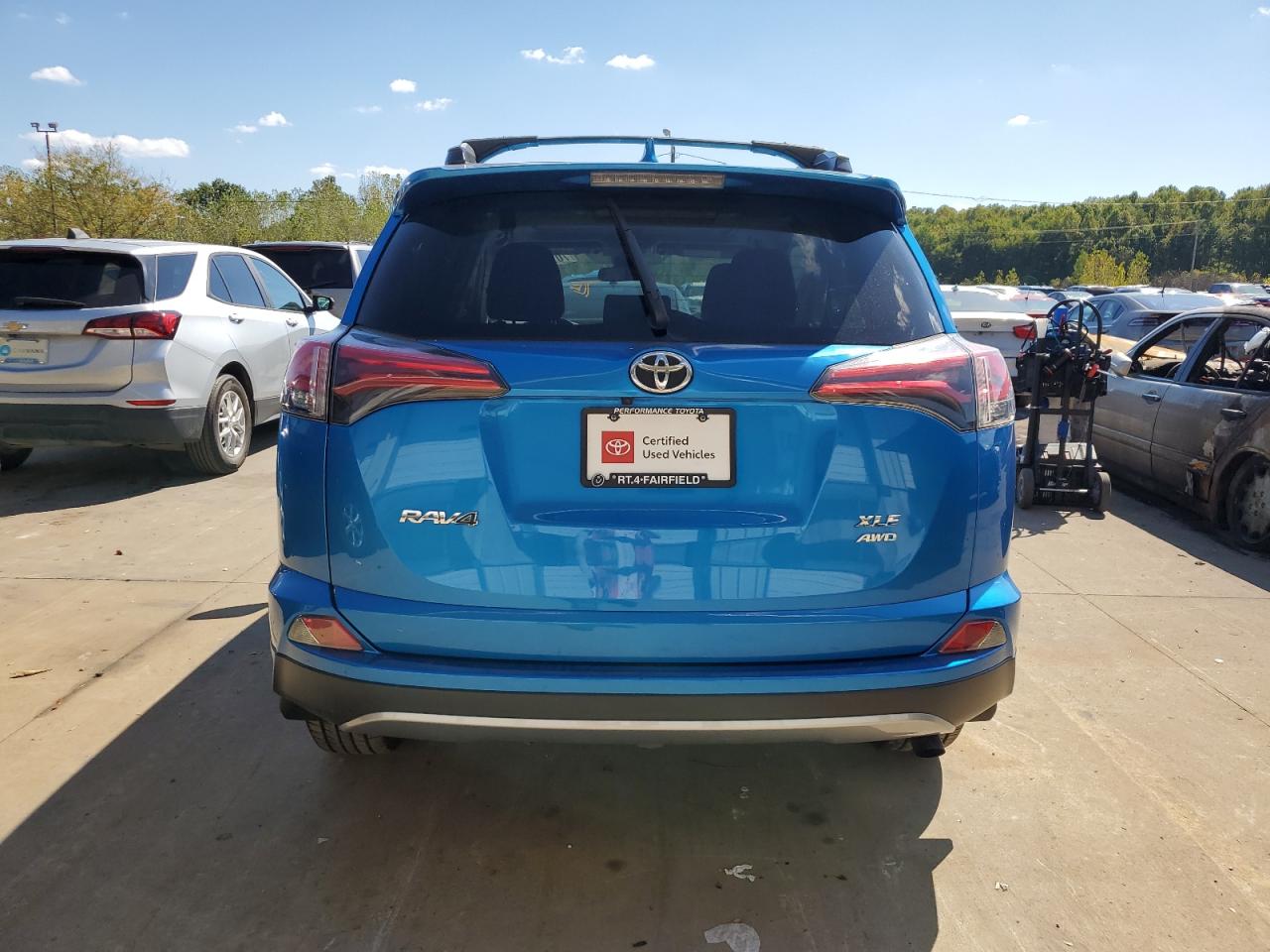 JTMRFREV1JJ252107 2018 Toyota Rav4 Adventure