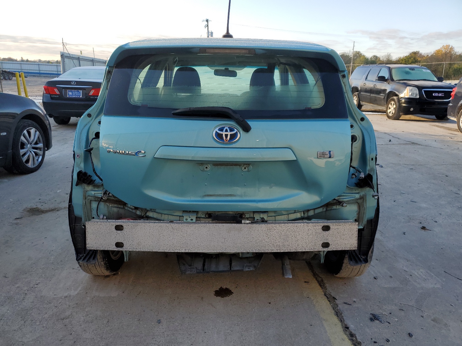 2012 Toyota Prius C vin: JTDKDTB36C1020225