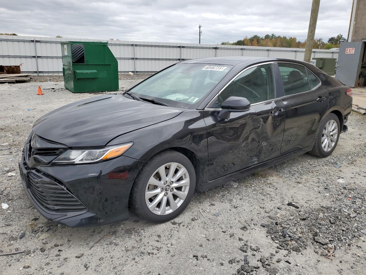 4T1B11HK7JU010449 2018 TOYOTA CAMRY - Image 1