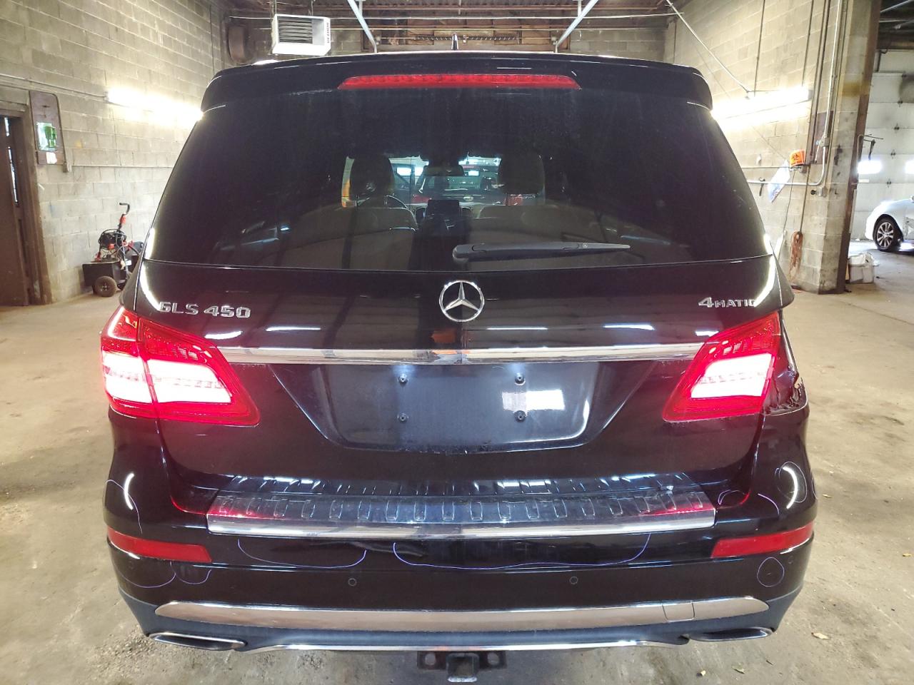 4JGDF6EE4HA915779 2017 Mercedes-Benz Gls 450 4Matic