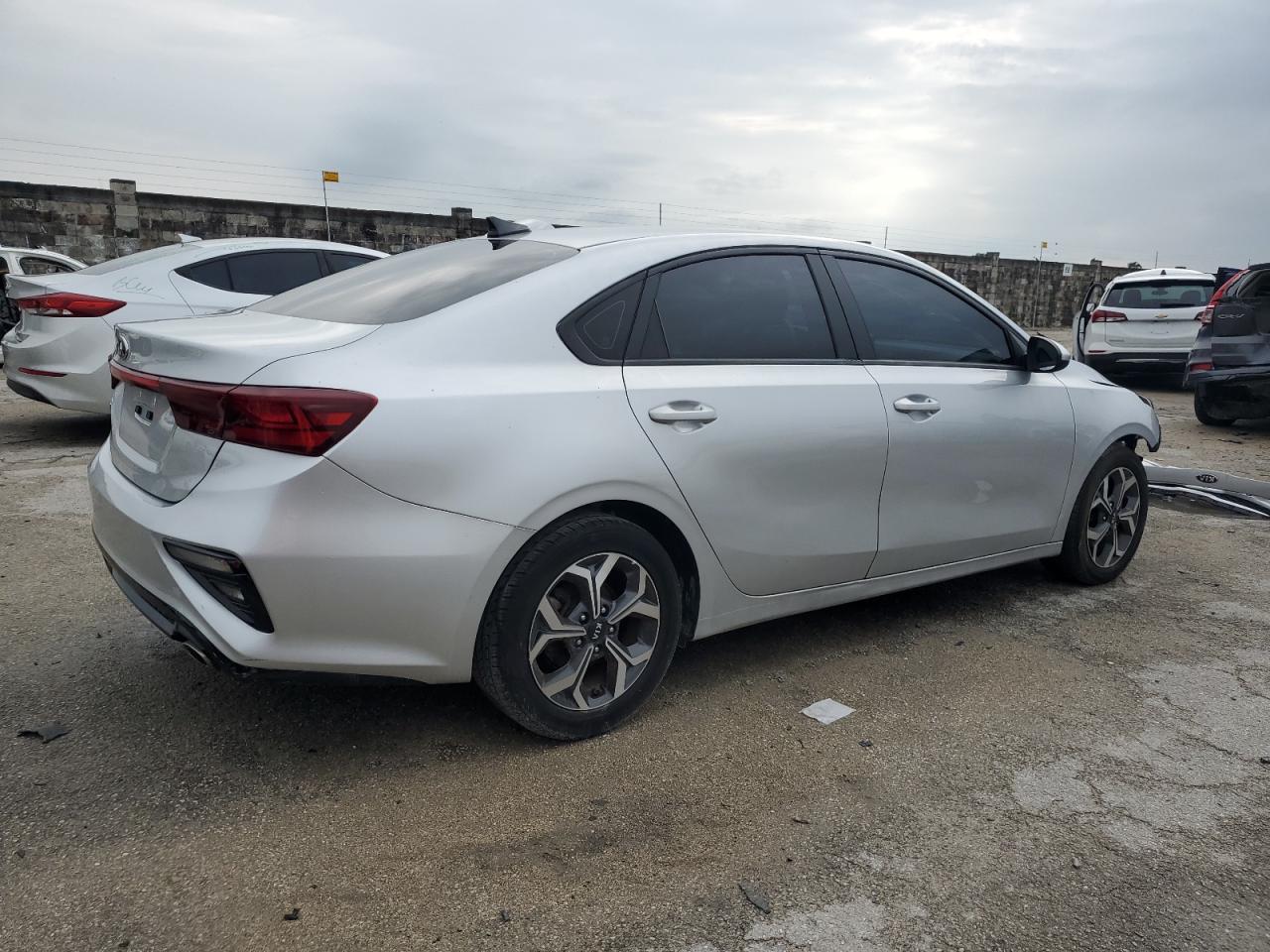 2019 Kia Forte - Image 3