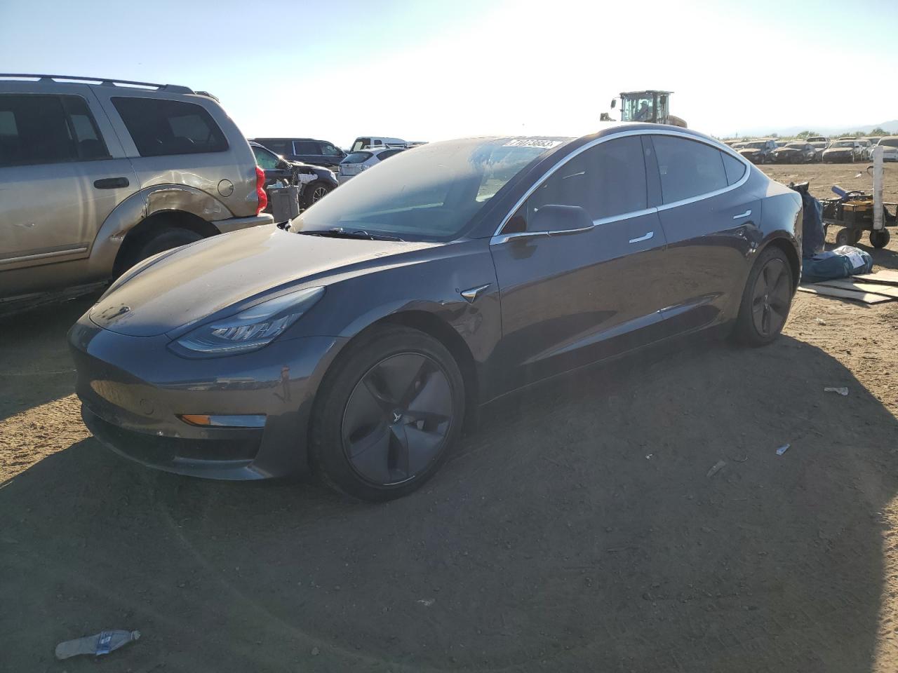 2019 Tesla Model 3 VIN: 5YJ3E1EB4KF205615 Lot: 71073883