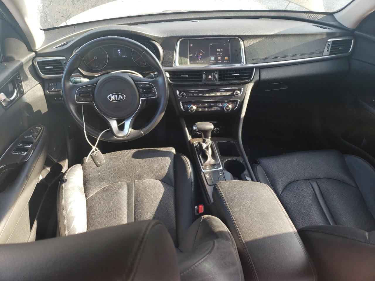 5XXGU4L34GG047170 2016 Kia Optima Ex