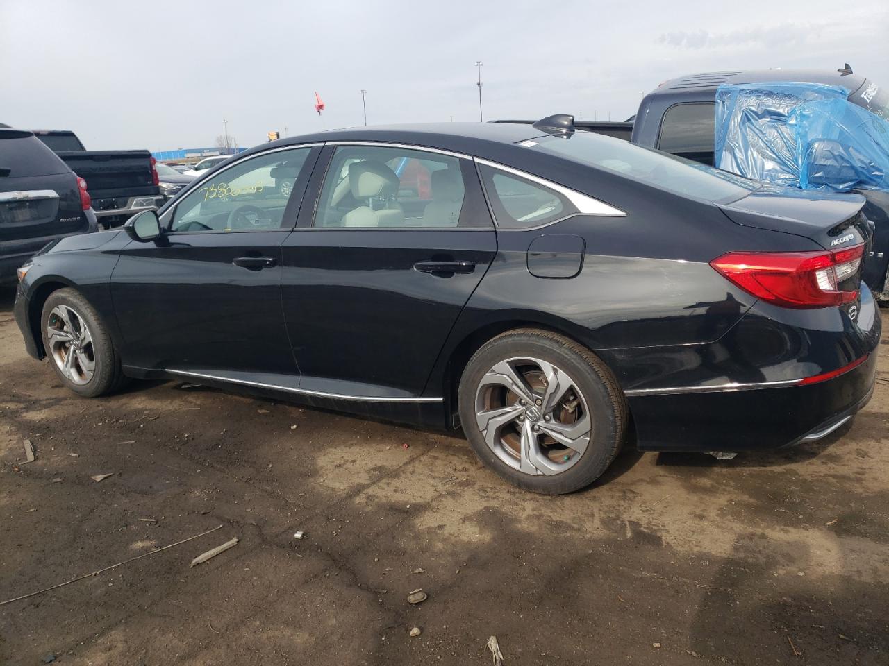 1HGCV1F44JA026838 2018 Honda Accord Ex