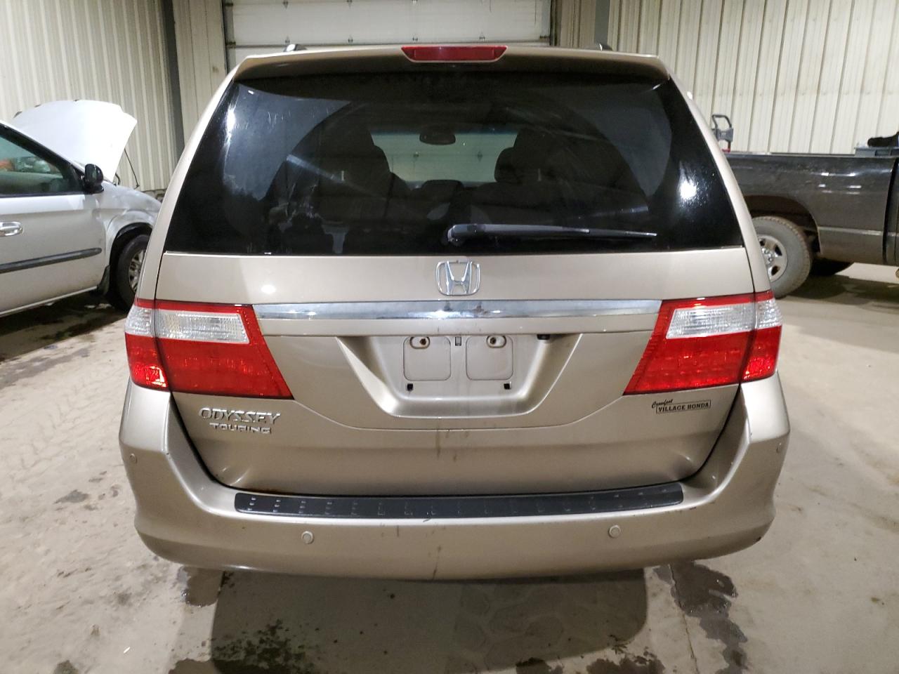 2006 Honda Odyssey Touring VIN: 5FNRL38856B505195 Lot: 72385113