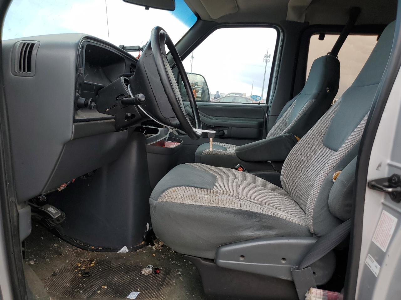 1996 Ford Econoline E350 Super Duty VIN: 1FBJS31H2THA89133 Lot: 64887434