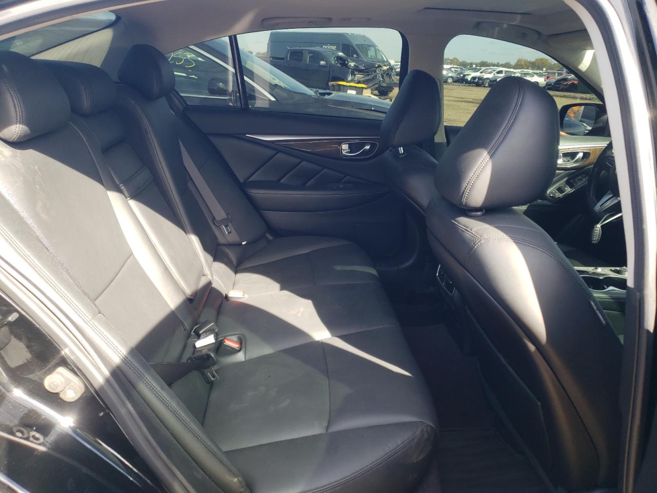 JN1EV7AR0JM610457 2018 Infiniti Q50 Luxe