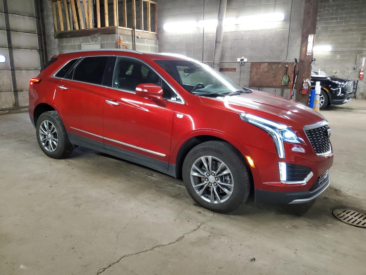 VIN 1GYKNDRS4PZ141157 2023 CADILLAC XT5 no.4