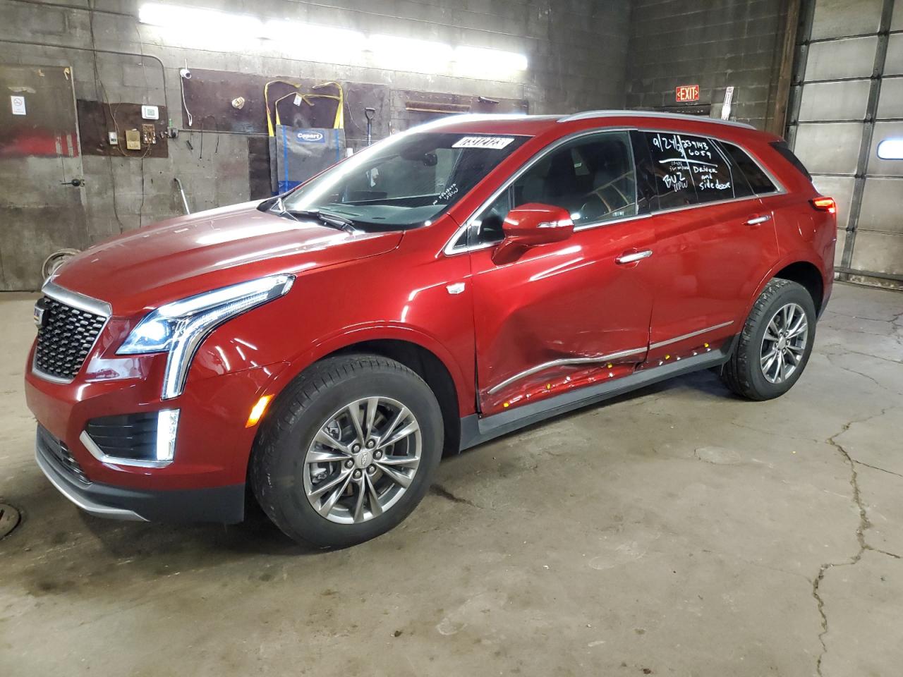 VIN 1GYKNDRS4PZ141157 2023 CADILLAC XT5 no.1