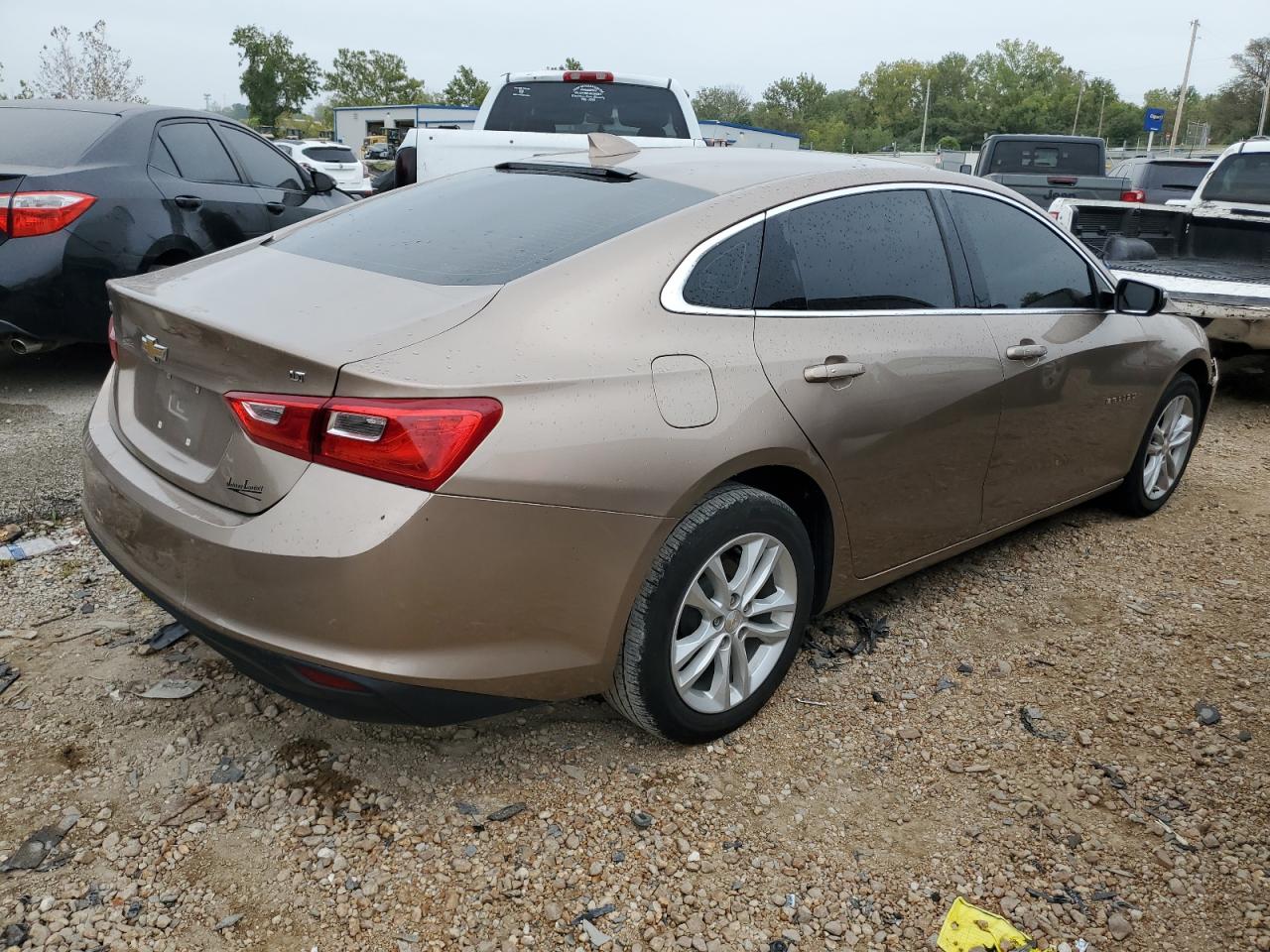 1G1ZD5ST1JF126276 2018 Chevrolet Malibu Lt