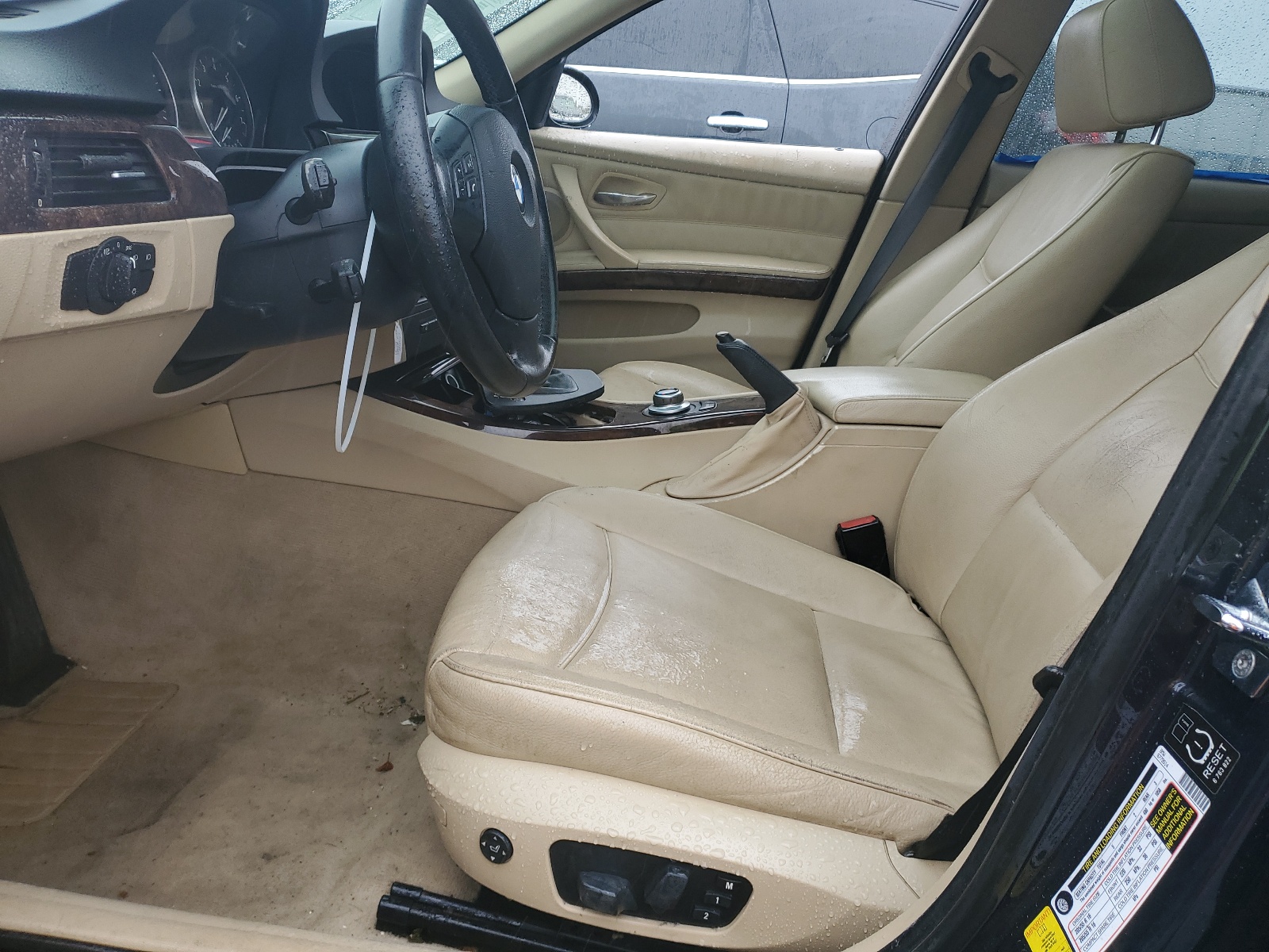 WBAVC93517KX54819 2007 BMW 328 Xi