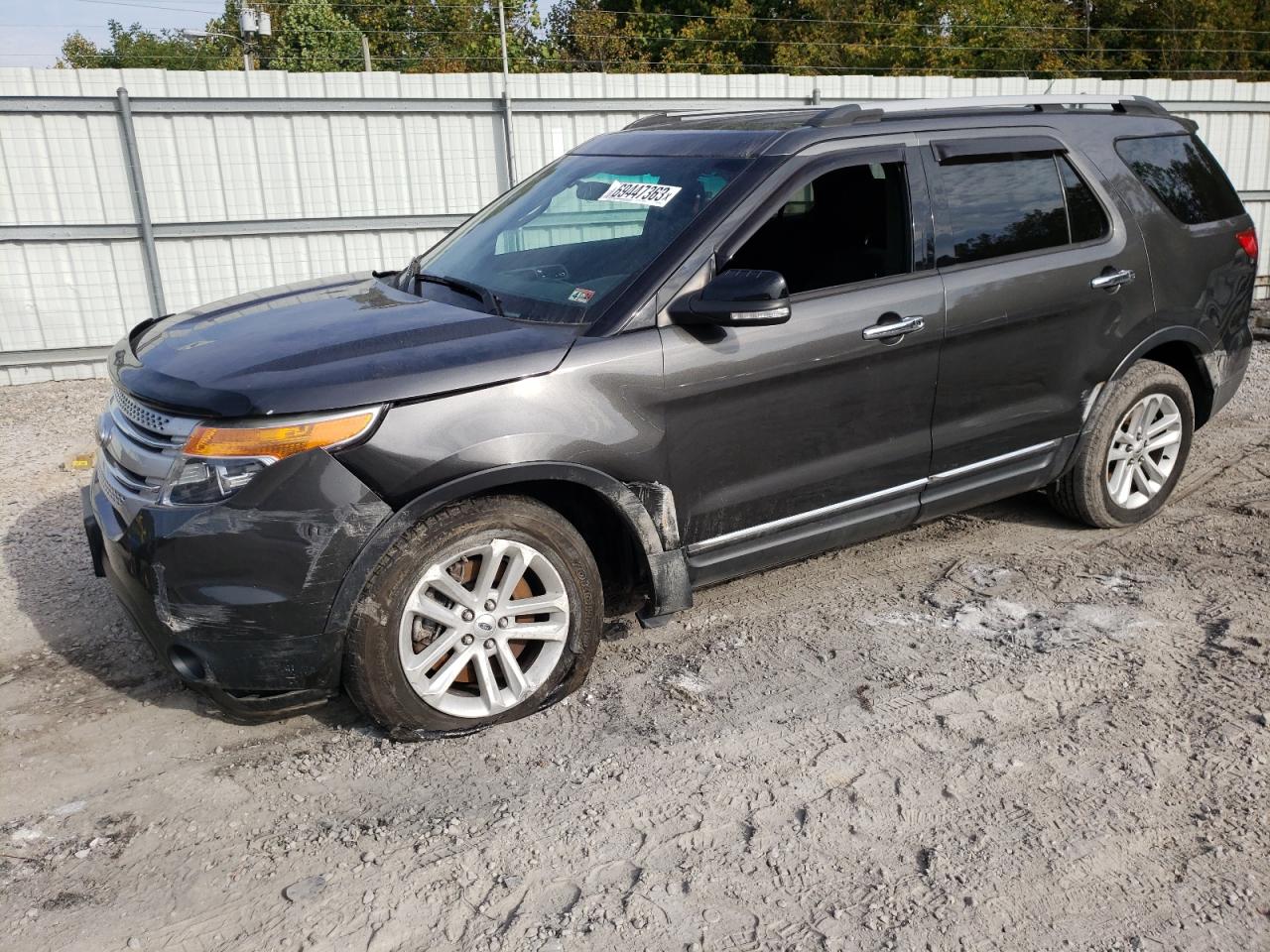 1FM5K8D89FGB45094 2015 Ford Explorer Xlt