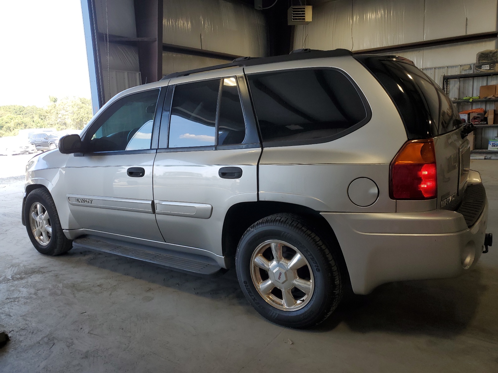 1GKDS13S852165065 2005 GMC Envoy