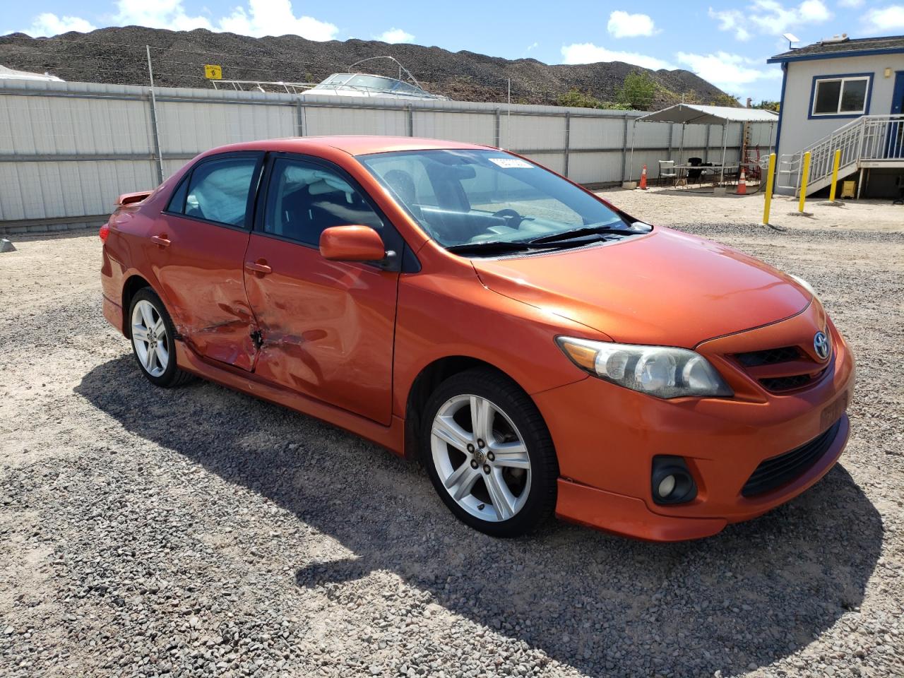 2T1BU4EEXDC087068 2013 Toyota Corolla Base