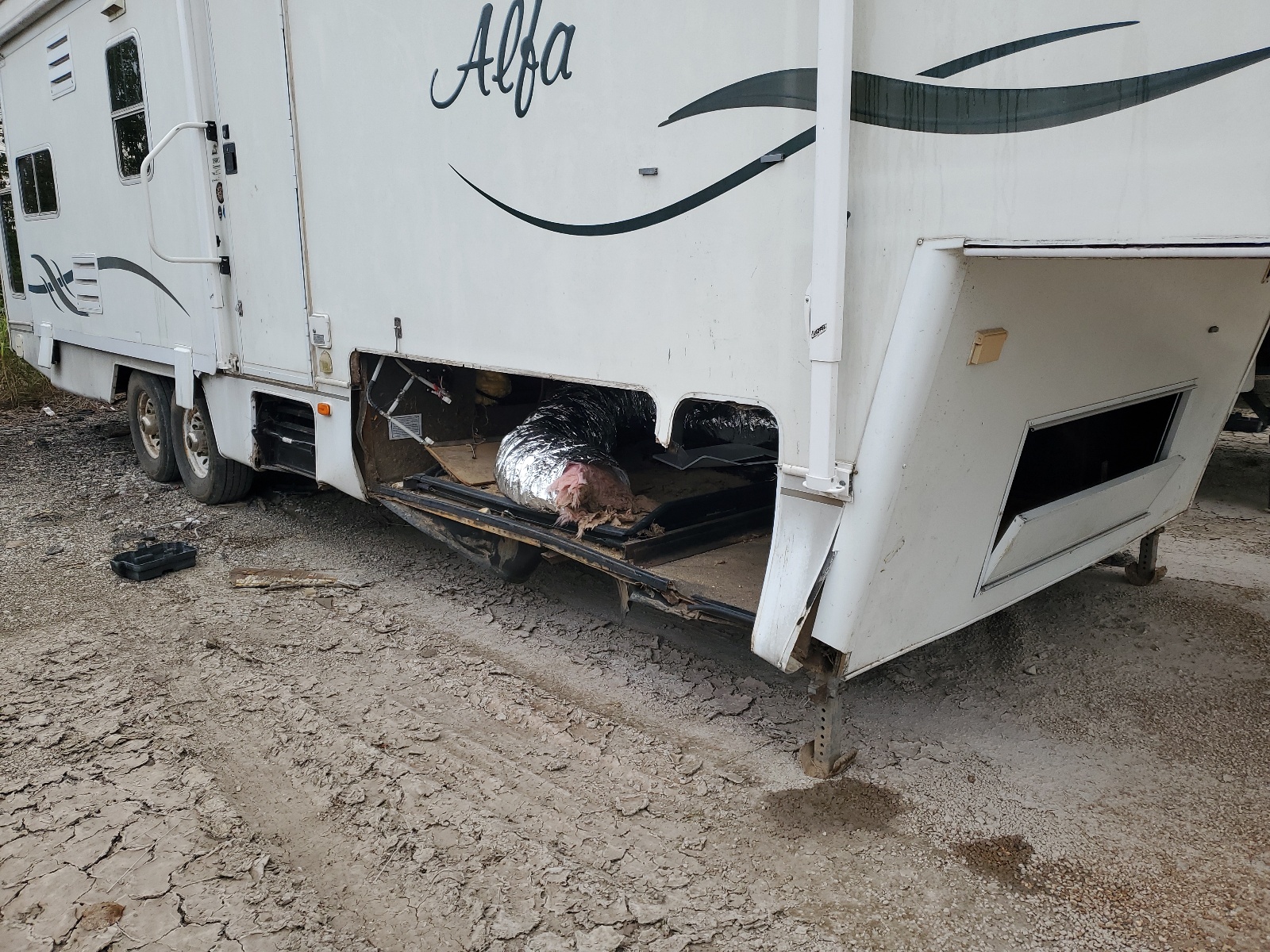 1AU2550241A010187 2001 Idea 5Th Wheel