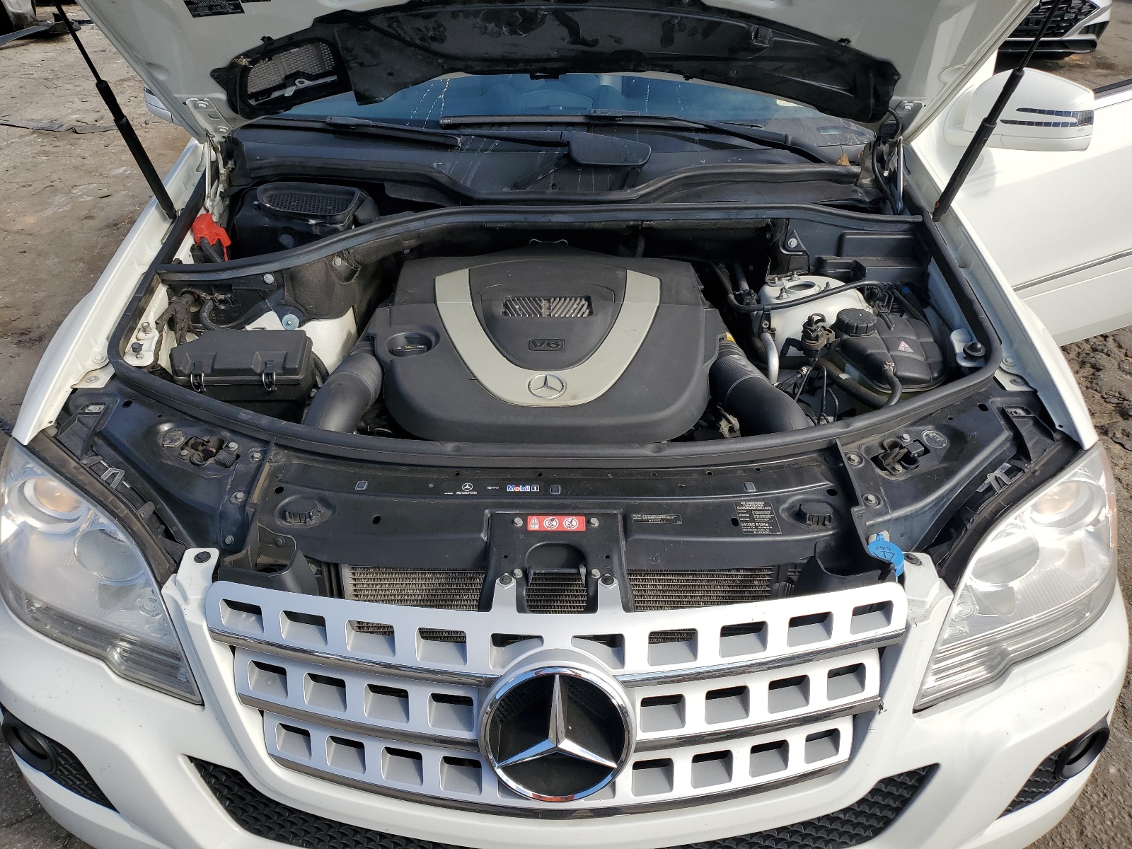 4JGBB8GB8BA650230 2011 Mercedes-Benz Ml 350 4Matic