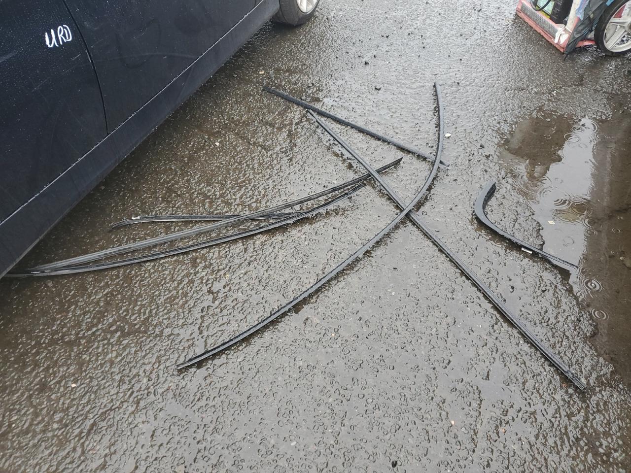 2007 BMW 328 Xi VIN: WBAVC93517KX54819 Lot: 73182783