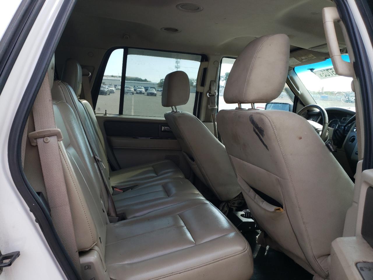 2010 Ford Expedition Xlt VIN: 1FMJU1G57AEB56021 Lot: 71615703