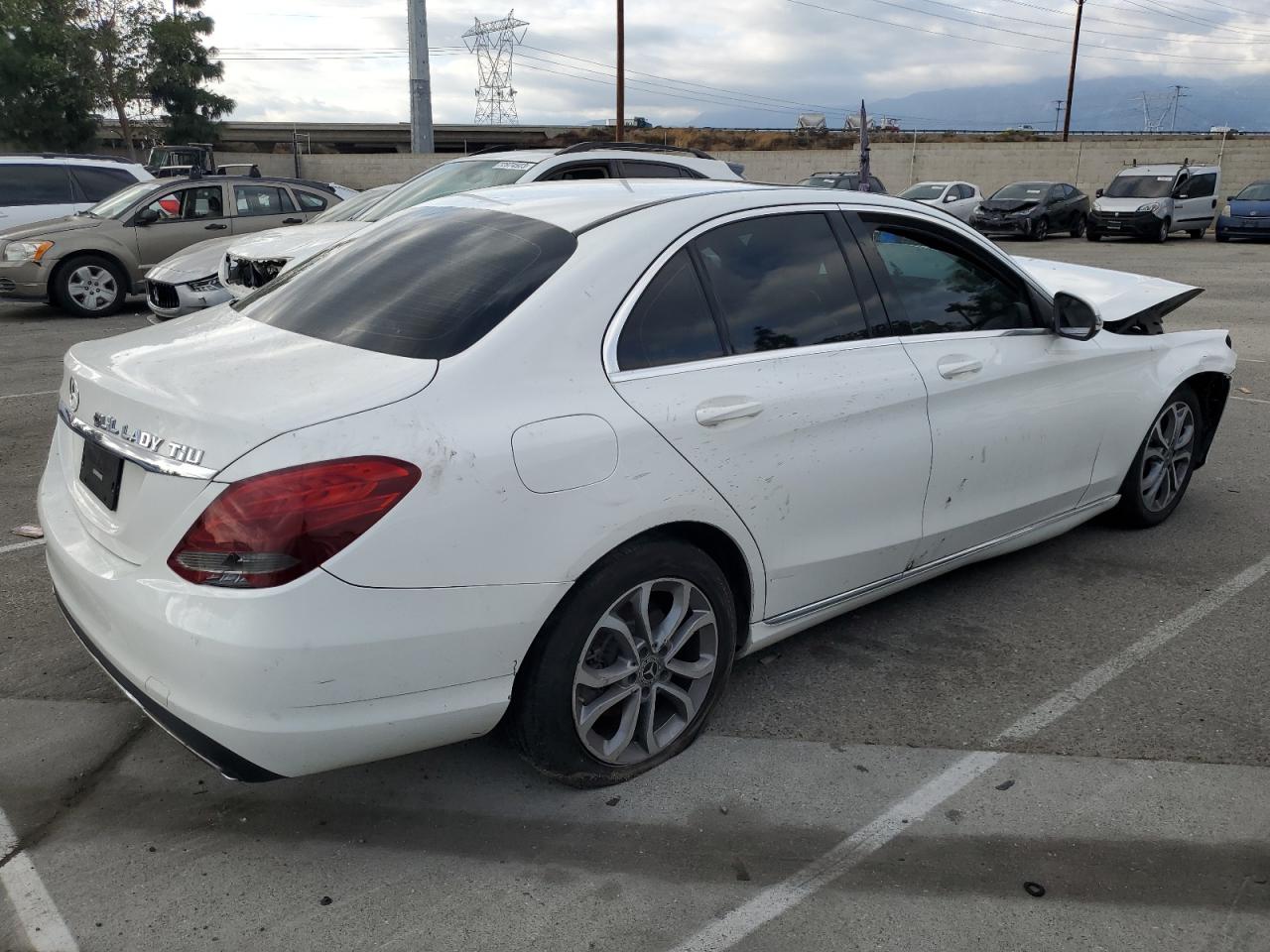 2018 Mercedes-Benz C 300 VIN: 55SWF4JB4JU273587 Lot: 72872413