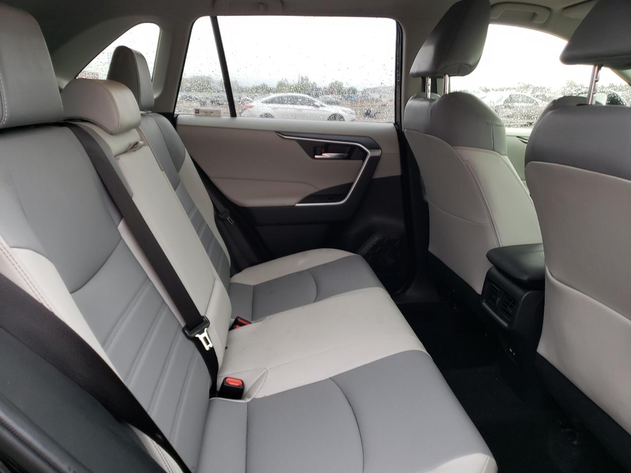 2021 Toyota Rav4 Xle Premium VIN: JTMB6RFV5MD043228 Lot: 71969783