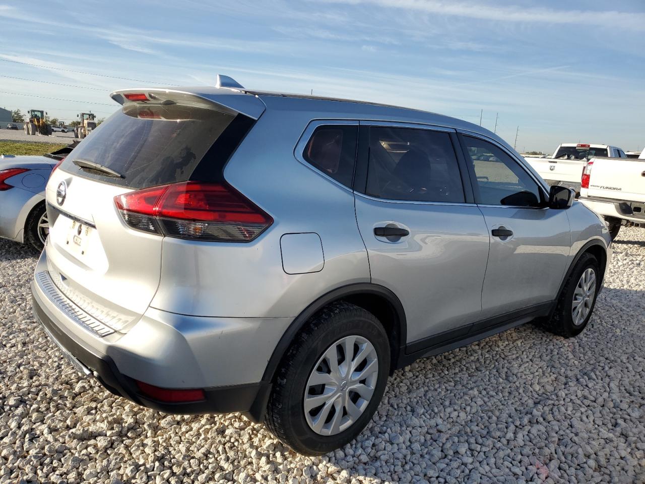 2017 Nissan Rogue S VIN: 5N1AT2MT5HC882042 Lot: 73328503