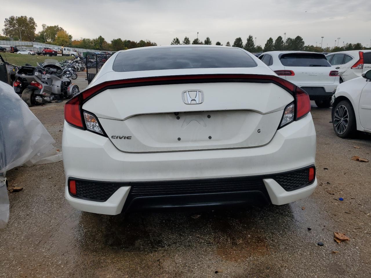 2HGFC4B52GH305203 2016 Honda Civic Lx