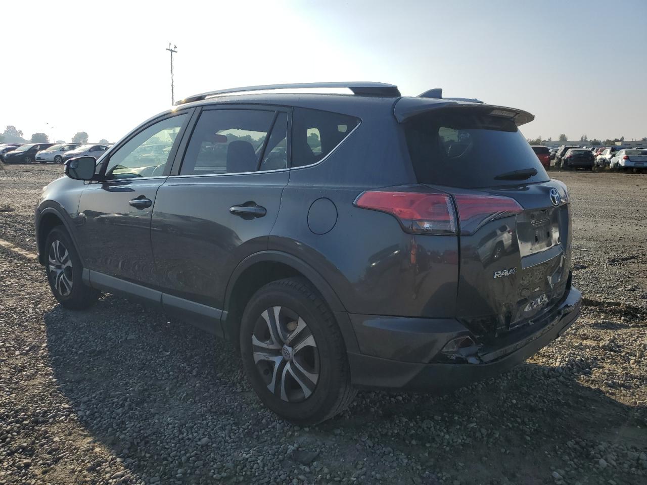 JTMZFREV3HJ141830 2017 Toyota Rav4 Le