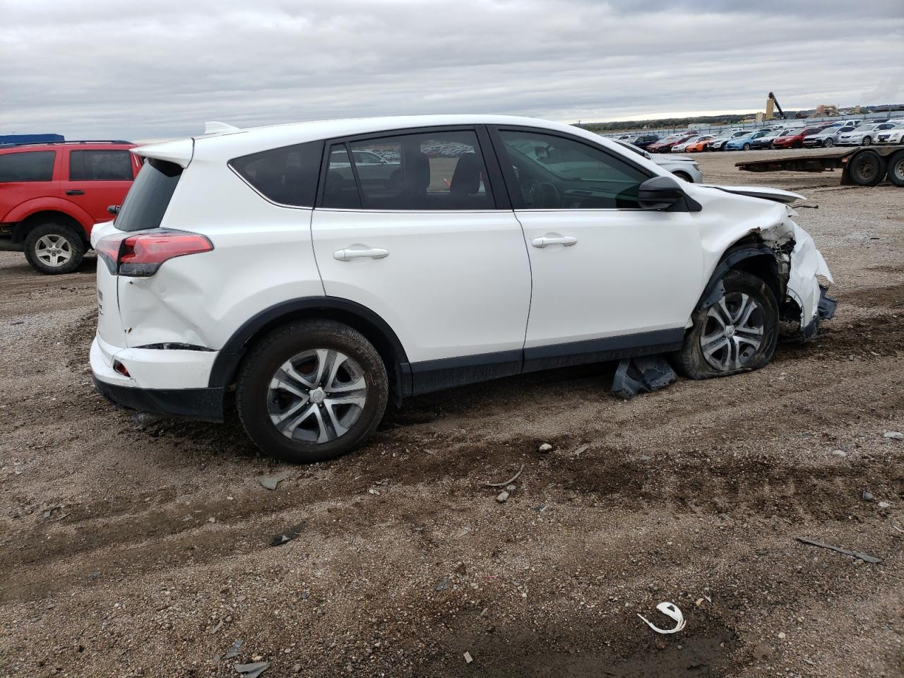 2018 Toyota Rav4 Le VIN: 2T3BFREVXJW761342 Lot: 71264683