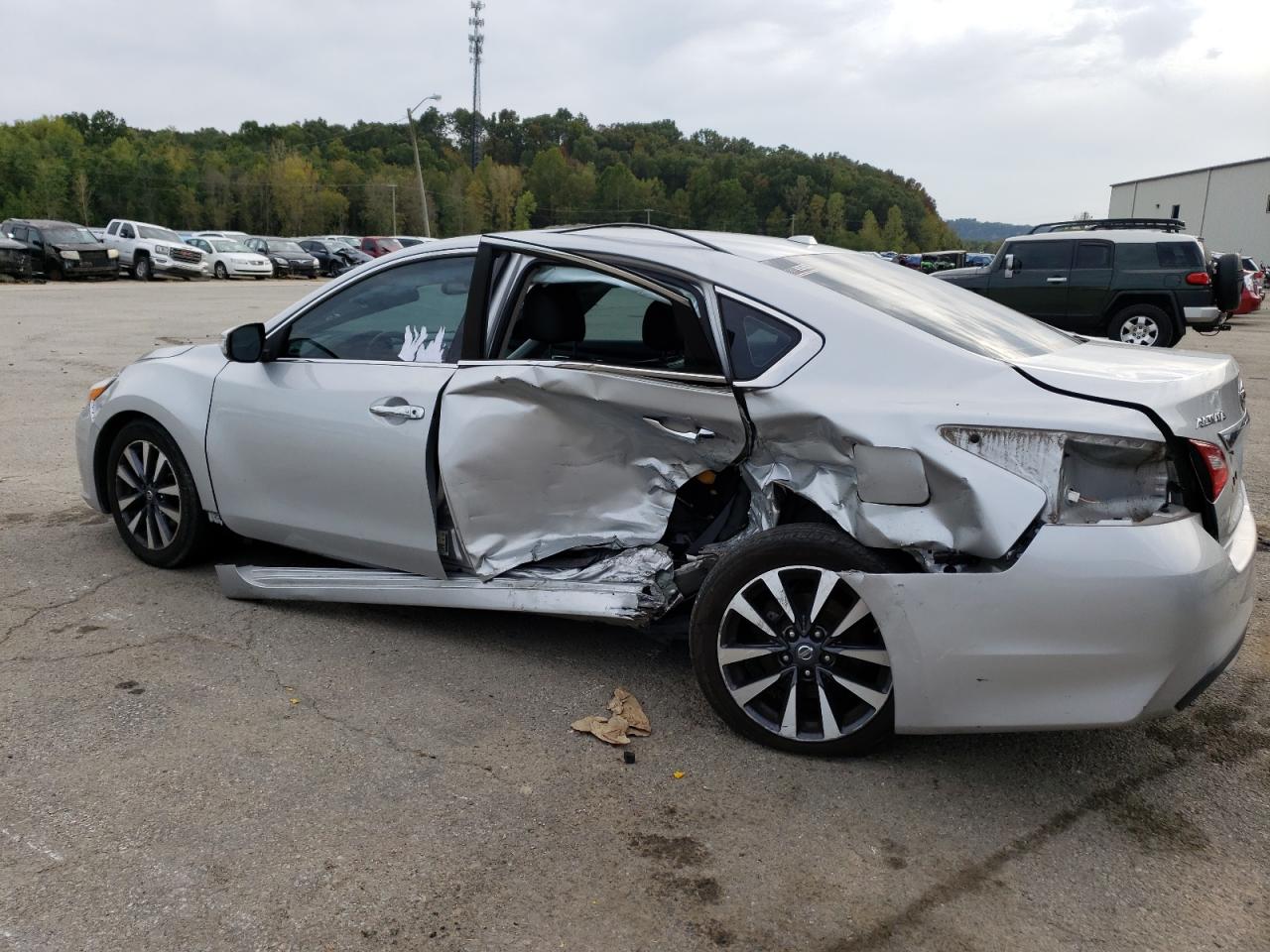 2017 Nissan Altima 2.5 VIN: 1N4AL3AP5HC208951 Lot: 71081523