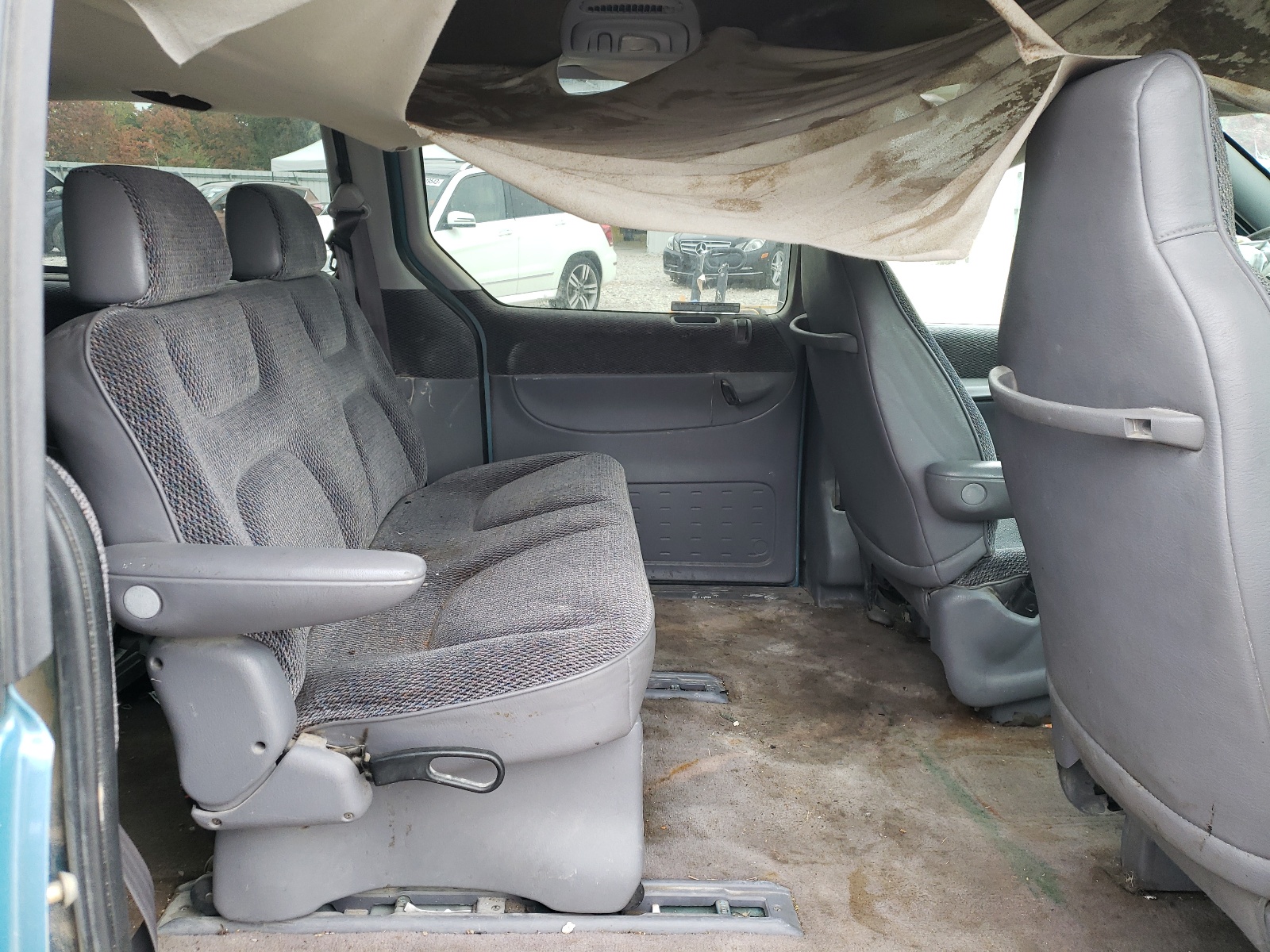 2B4GP44R6VR257166 1997 Dodge Grand Caravan Se