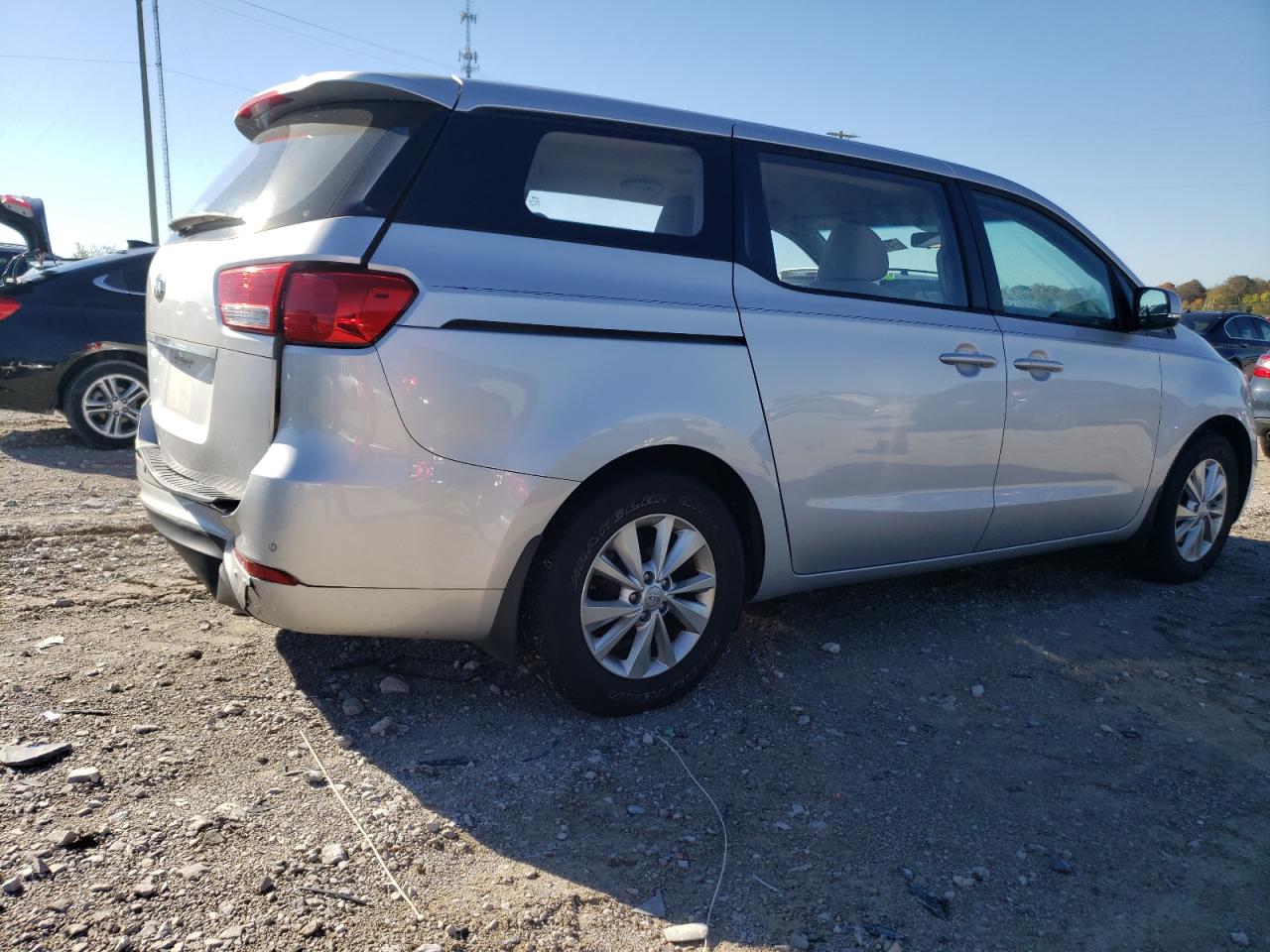 2015 Kia Sedona L VIN: KNDMA5C17F6025726 Lot: 73155313